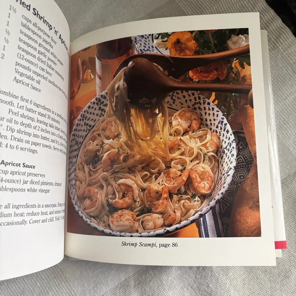 Vintage Bubba Gump Shrimp Co. Cookbook - Recipes & Reflections from Forest Gump